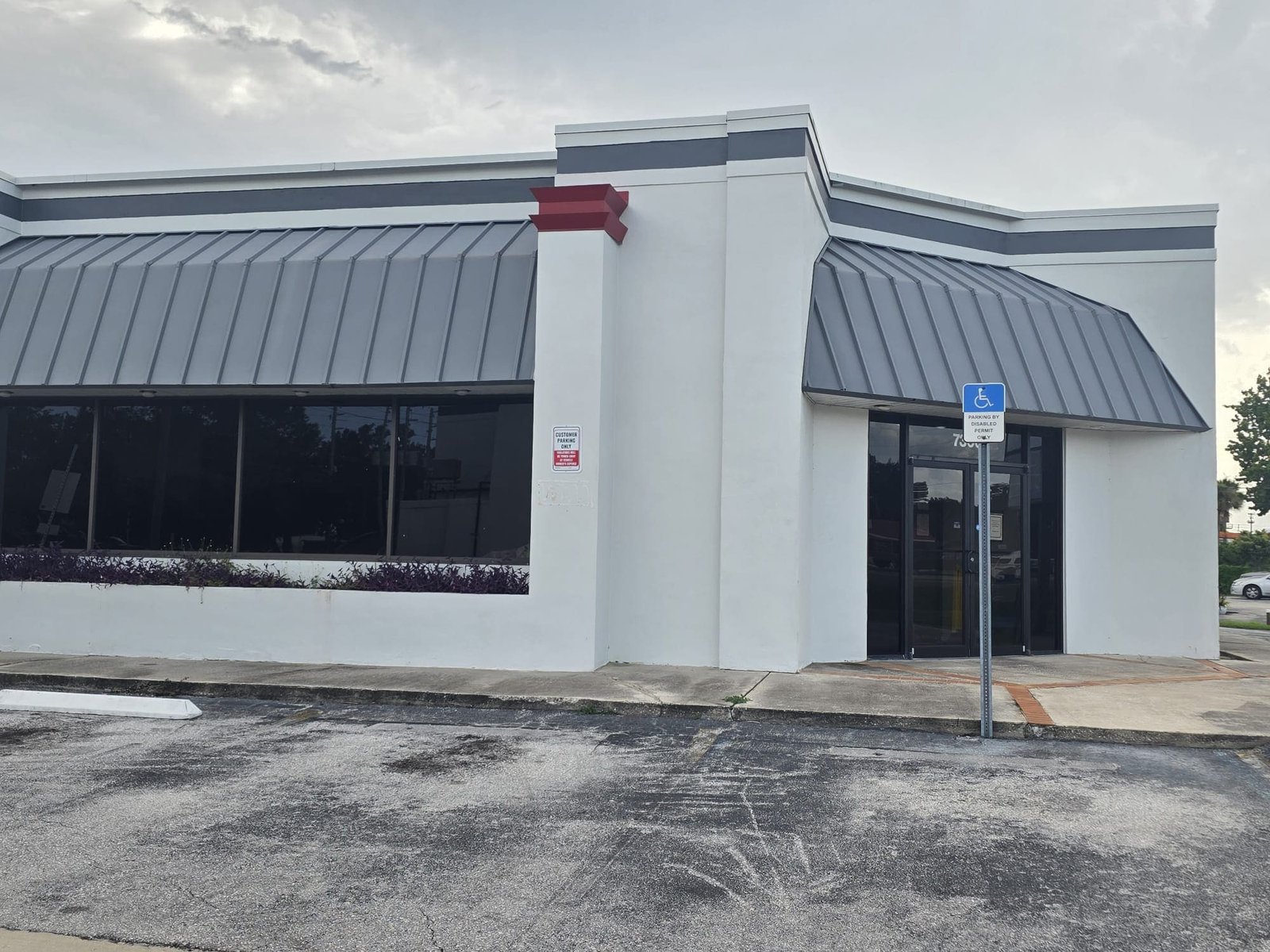 Commercial Kitchen Prep Facility